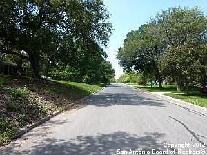 5th image of 150 Arvin Dr