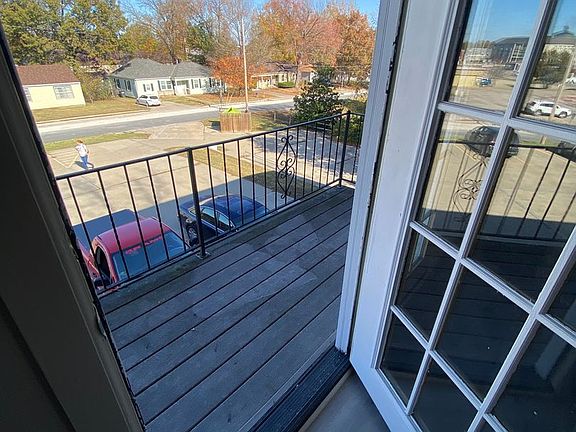 5th image of 801 S Maguire St #6674905C8