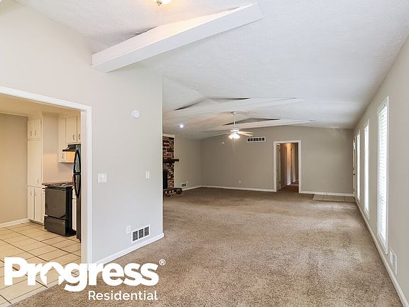 4th image of 120 Golden Hills Dr