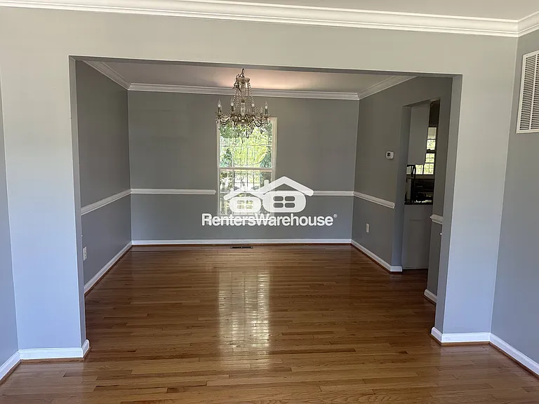 5613 Harvey Ct — Photo 7