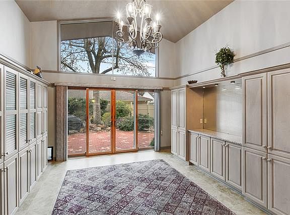 5th image of 3012 Clifford Dr