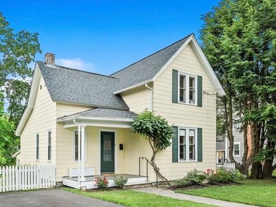 62 Crest St, Concord, MA, 01742