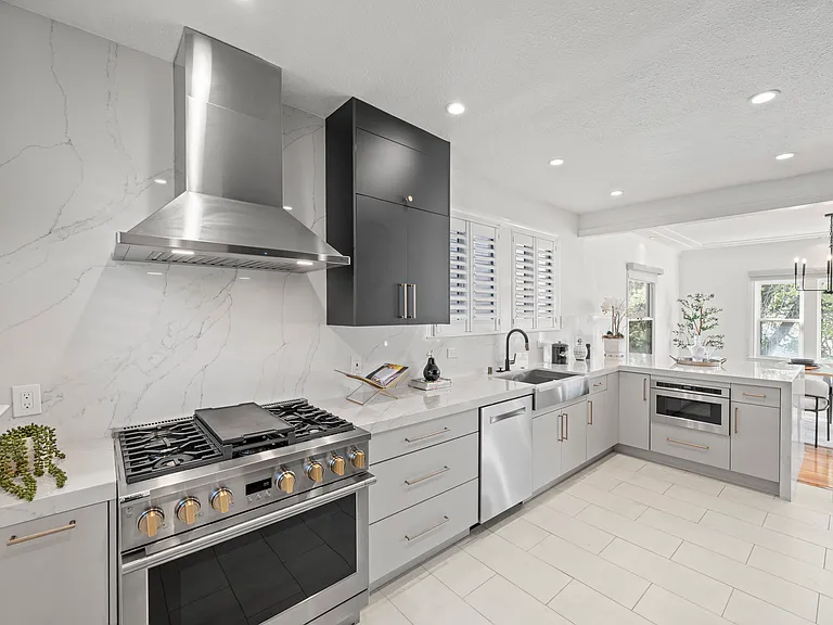 2215 Park Blvd #A — Photo 15