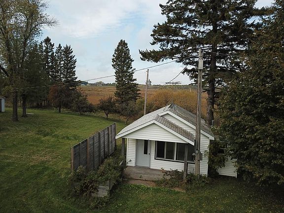 4th image of 30470 Mission Ln