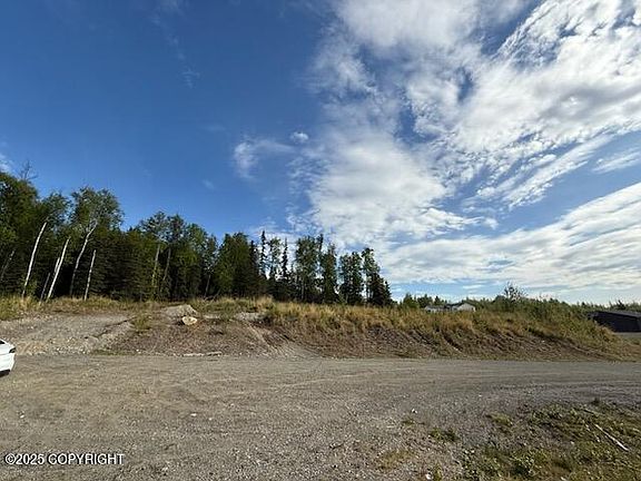 5th image of L1-B3 S Rolling Hills St