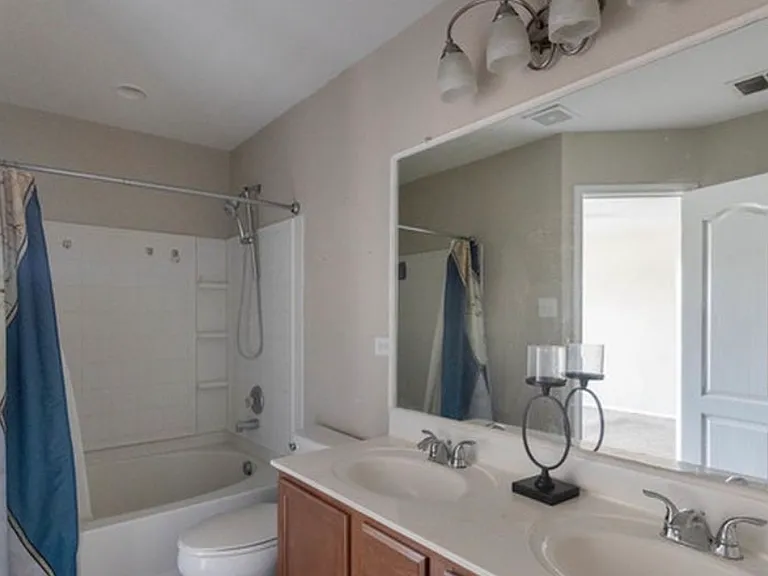 1118 Sundance Fort — Photo 2