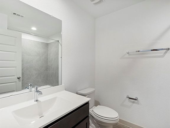 5th image of 14535 Sweetwater Dr