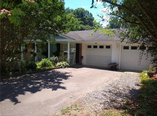 163 Florida Ave, Mount Airy, NC 27030