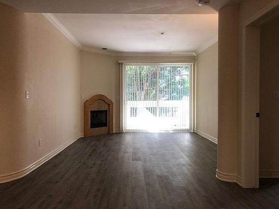 5th image of 4309 Dixie Canyon Ave APT 205