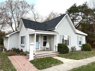 903 Saint Clair Blvd, Algonac, MI