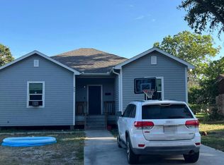 408 E Ligustrum Blvd, Robstown, TX 78380