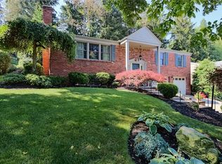 180 Sunridge Dr, Pittsburgh, PA 15234