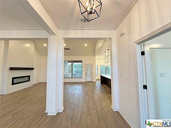 2nd image of 5517 Alazan Dr