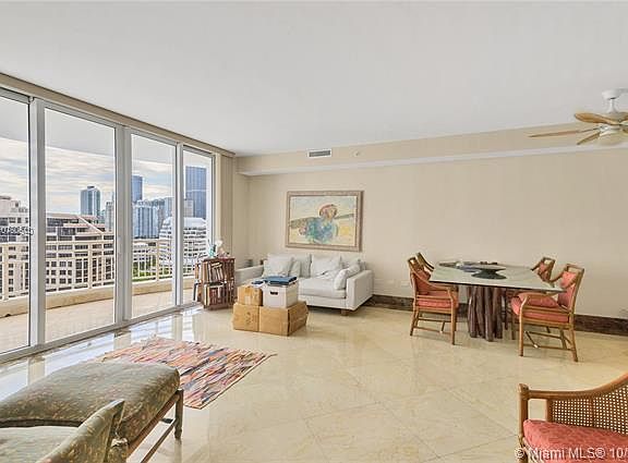 4th image of 848 Brickell Key Dr APT 1603