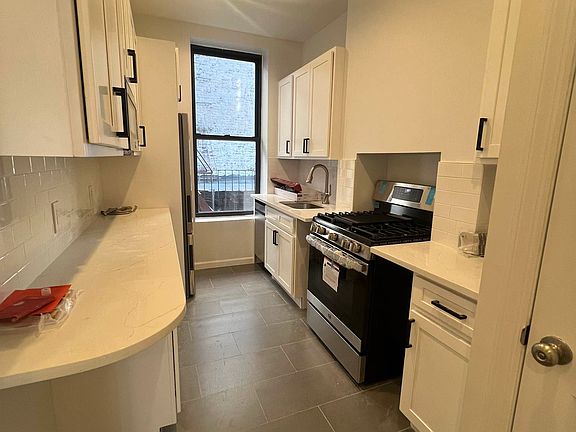 2nd image of 739 Union St #4