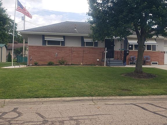 2nd image of 340 Gary St