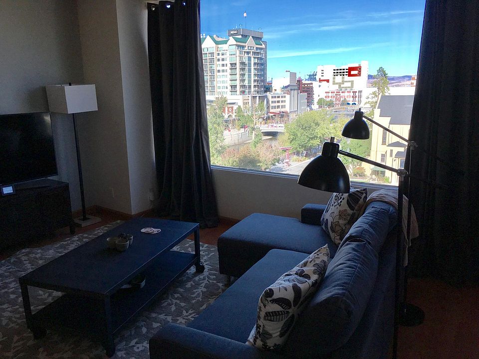 Great views of downtown Reno with full fireworks viewing 