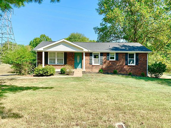 2nd image of 2267 Wildwood Dr