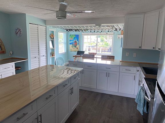 4th image of 13316 Carol Dr