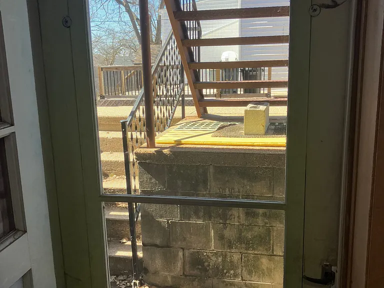 821 J St #3 — Photo 15