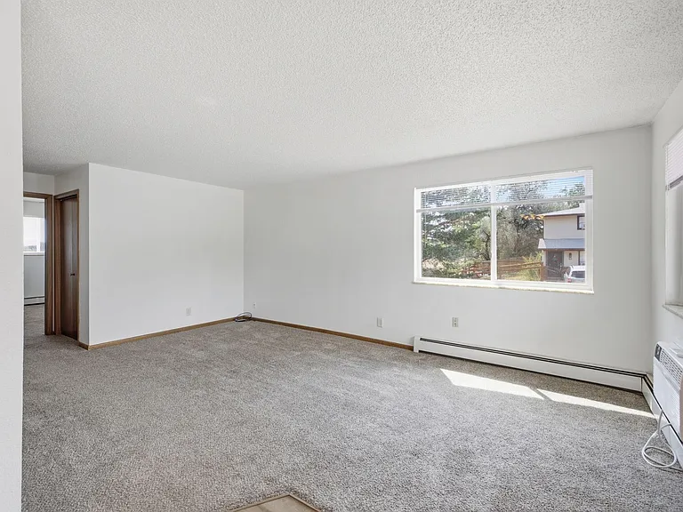 2264 S Colorado Ave — Photo 9