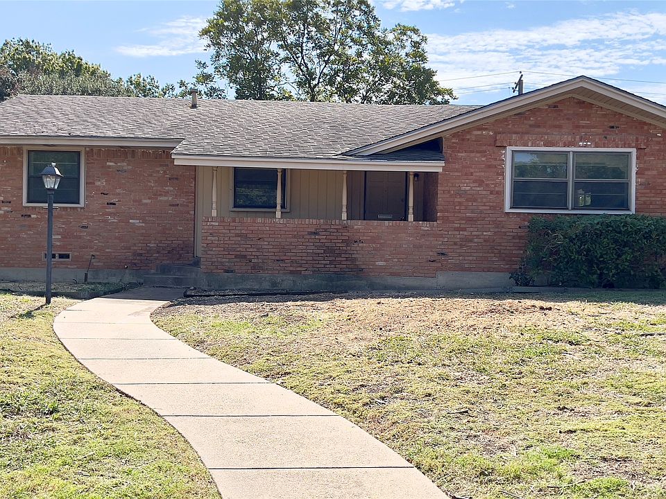 1st image of 1406 Oak Meadows Dr