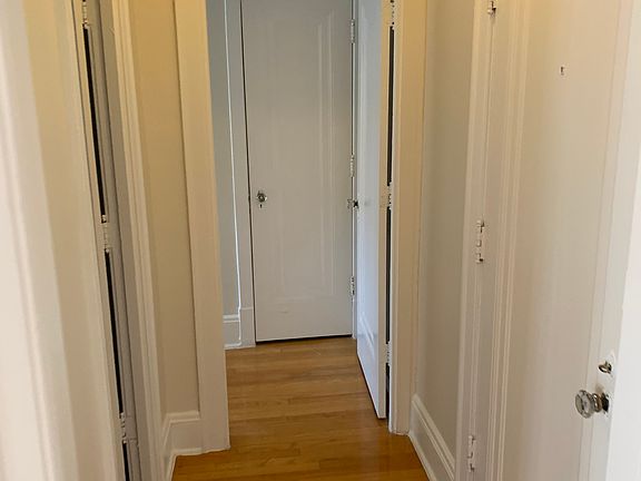 5th image of 430 Linden Ave #A