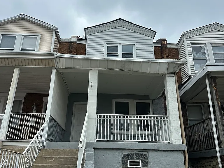 4602 Hurley St — Photo 1