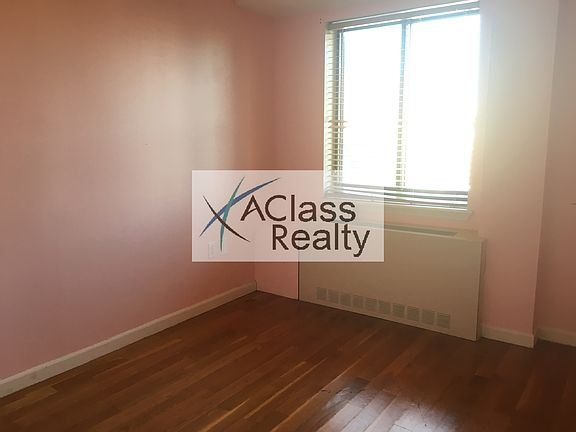 5th image of 3112 23rd St