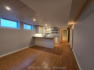 33 Dundas Cres, Saint Catharines, ON L2T 1T4