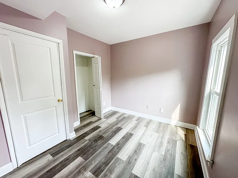 613 Fuller Ave SE — Photo 8