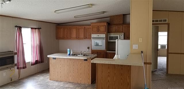 2nd image of 98 Spring Creek St