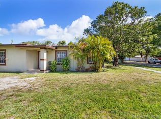 800 NE 140th St, North Miami, FL 33161