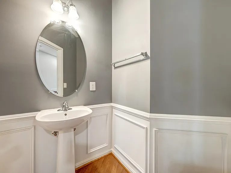 22739 Balduck Ter — Photo 18