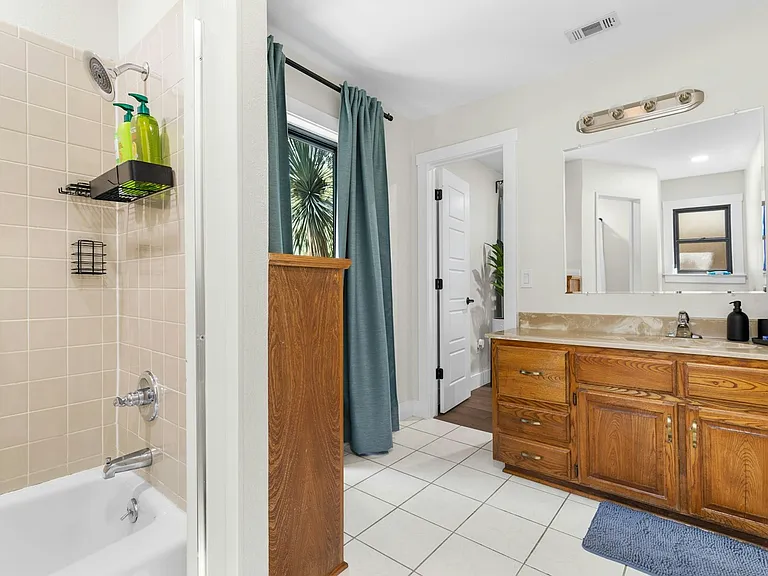 1100 Wayland Dr — Photo 21