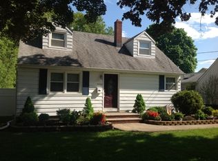 1020 Colfax Ave, Pompton Lakes, NJ 07442