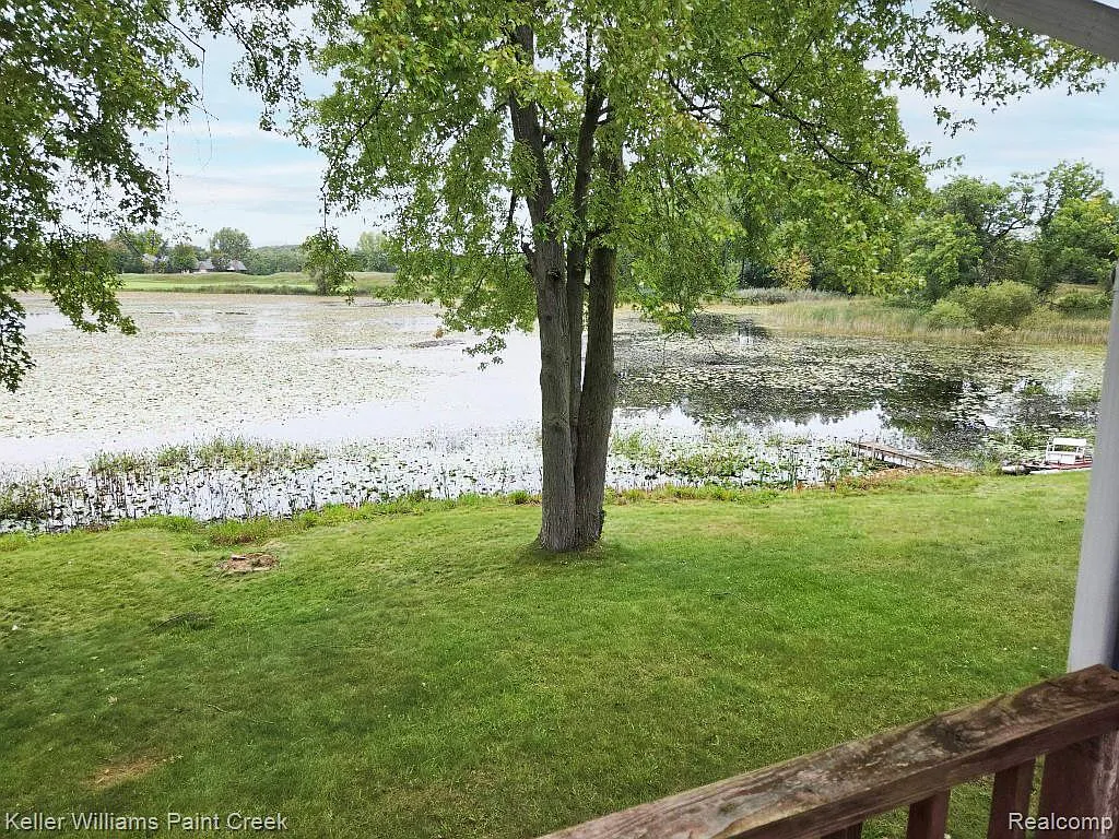 3 bed, 2.0 bath, 2450 sqft, $2,400 — Photo 4