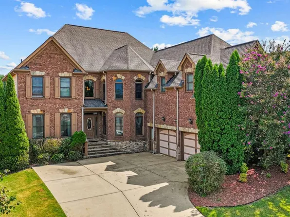 2650 Moon Chase Ln, Buford, GA 30519