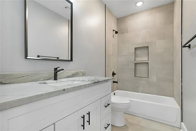 1327 Fats Domino Ave #B — Photo 7