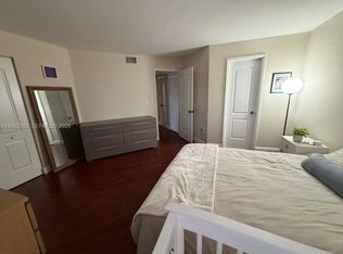 9417 Fontainebleau Blvd #21227, Miami, FL 33172
