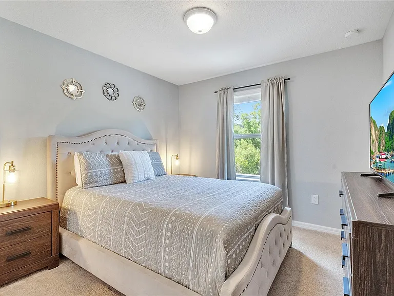 8827 Geneve Ct — Photo 44