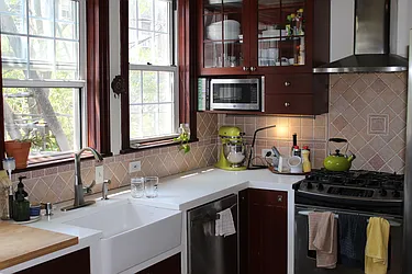 Rented by Carroll Gardens Realty