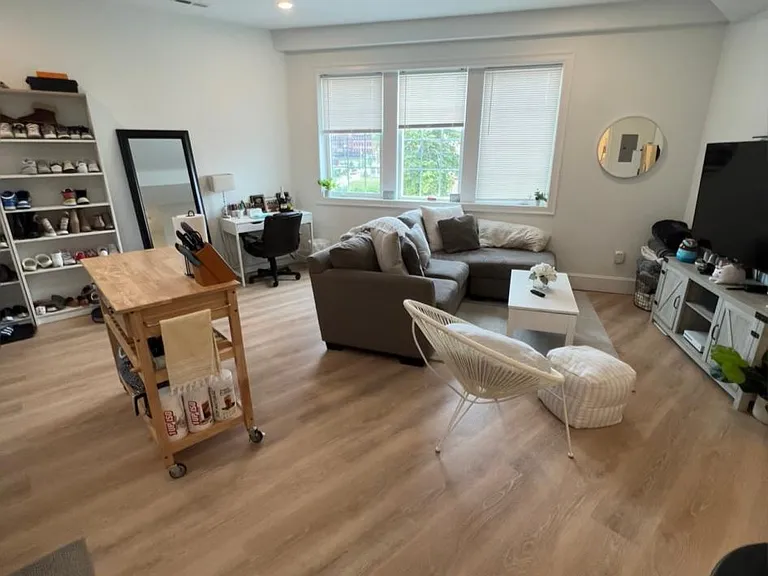 8 Water St — Photo 2