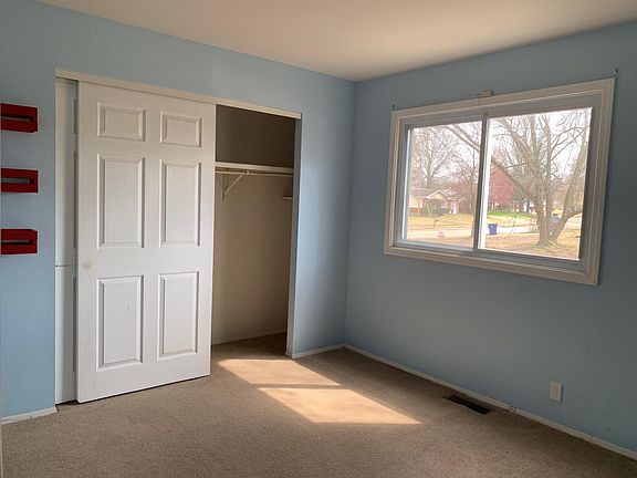 3rd image of 2255 Belfast Dr