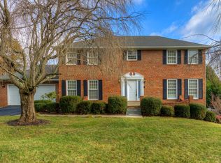 201 Amber Dr, Bristol, TN 37620