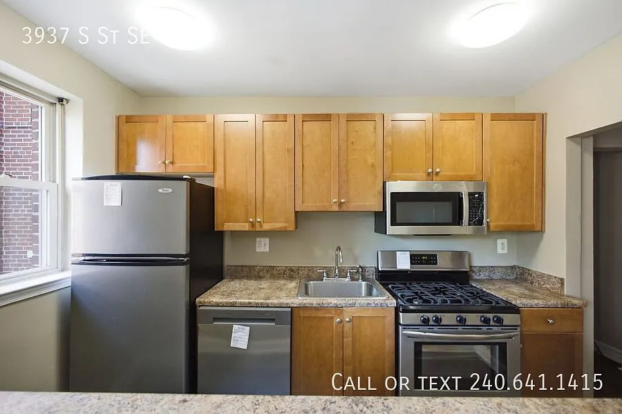 Lovely 1 BR/1 BA Condo in Fort Davis Park! — Photo 4