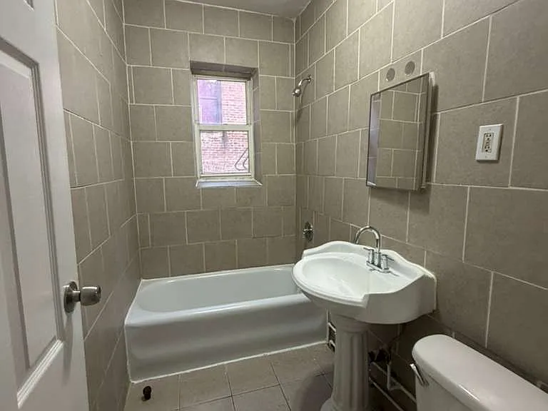 323 Park Ave #5 — Photo 9