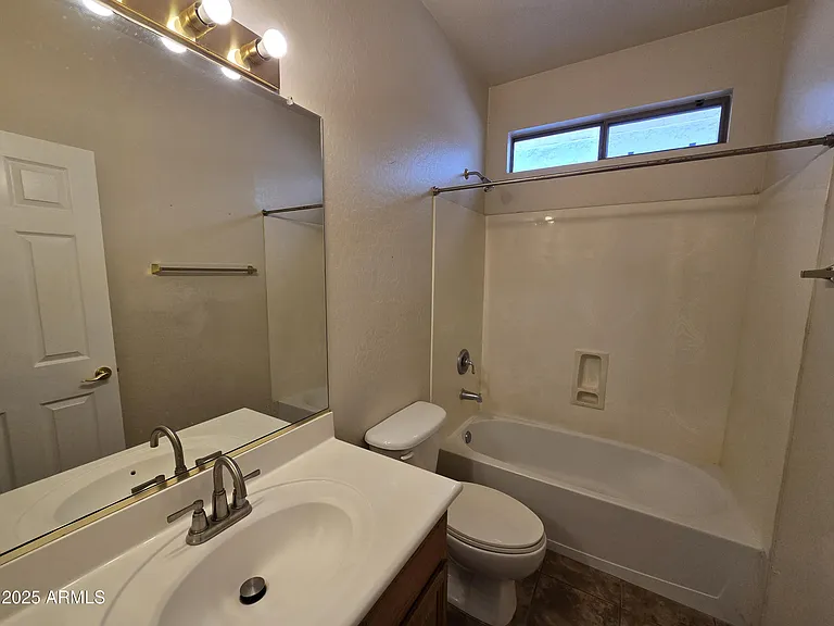 223 W Pelican Dr — Photo 12