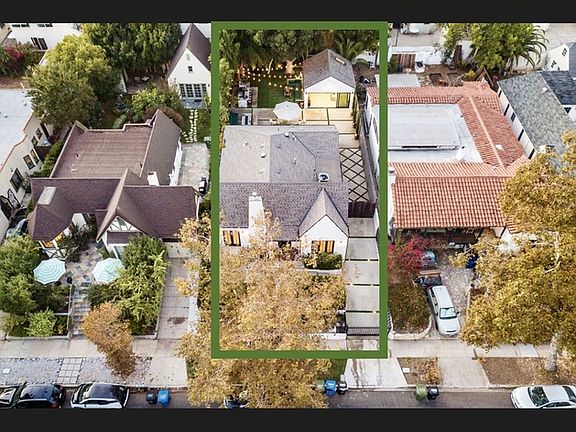 4th image of 829 S Ogden Dr