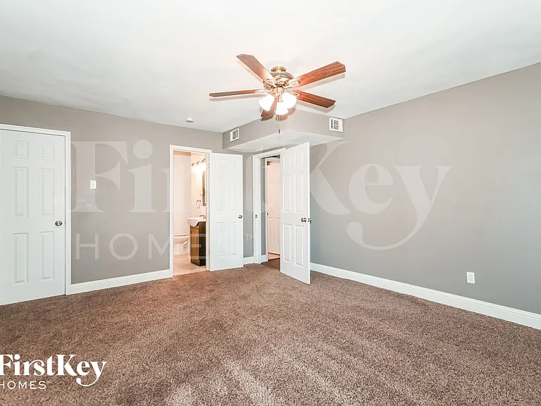 7709 Texridge Dr — Photo 8